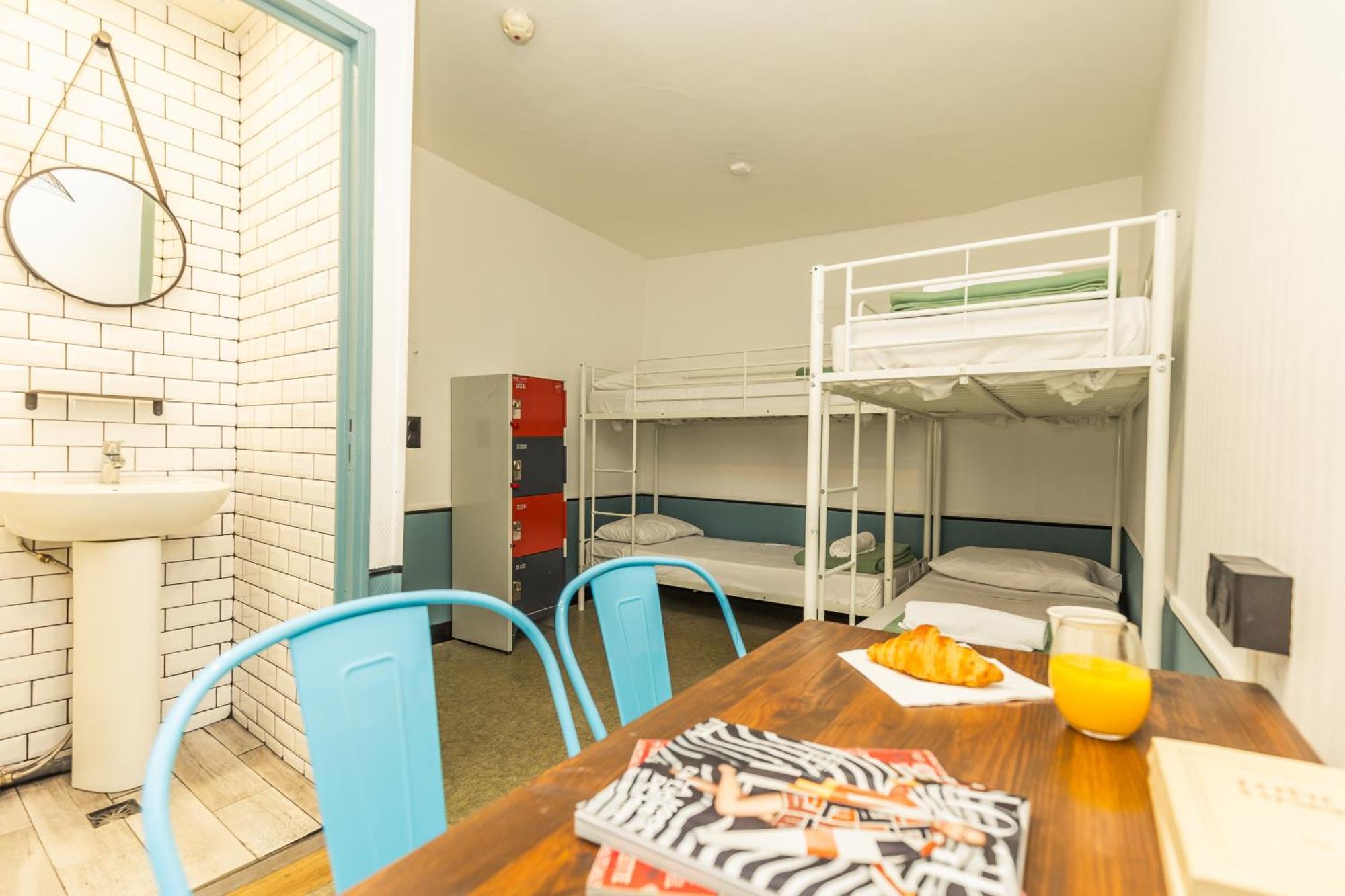 Quadruple Room with Private Shower