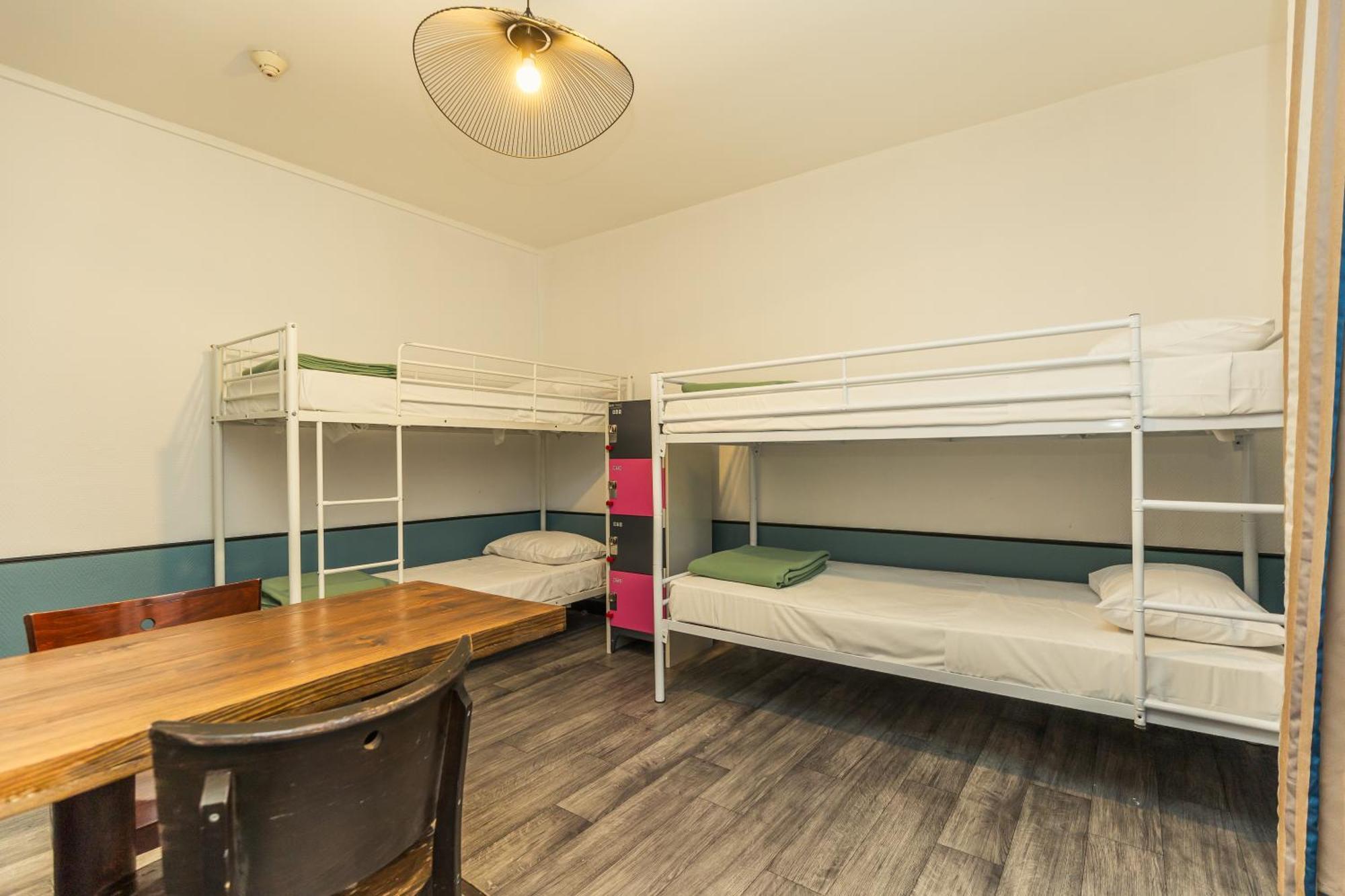 Bed 6-Bed Female Dormitory Room Private Bathroom,1498996240:JPEG
